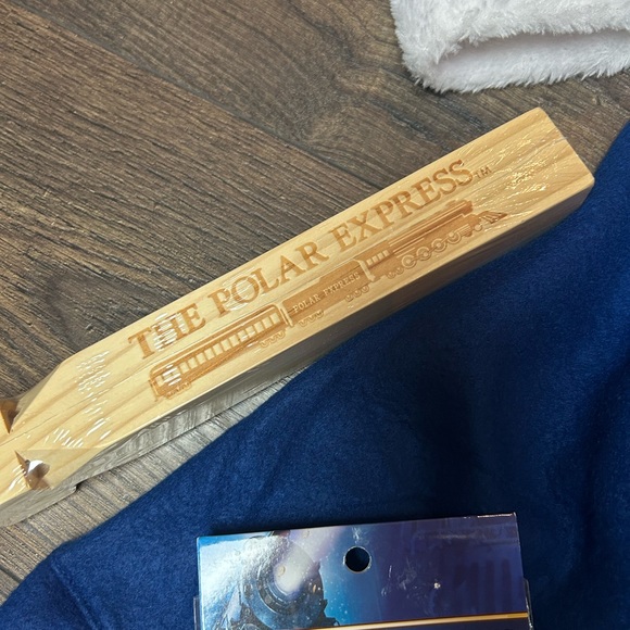 Polar express bundle - Picture 7 of 10